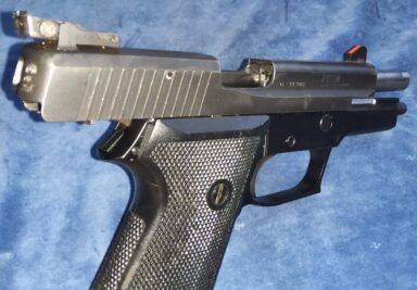 Sig P220  9mm (onklaar) - Afbeelding 6