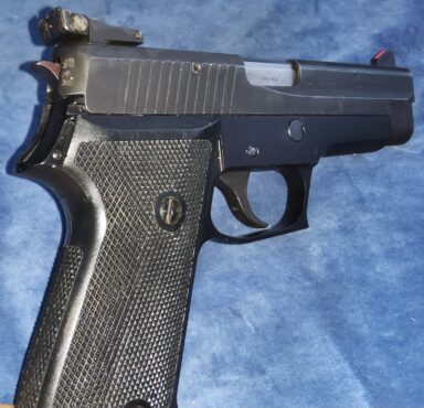 Sig P220  9mm (onklaar)