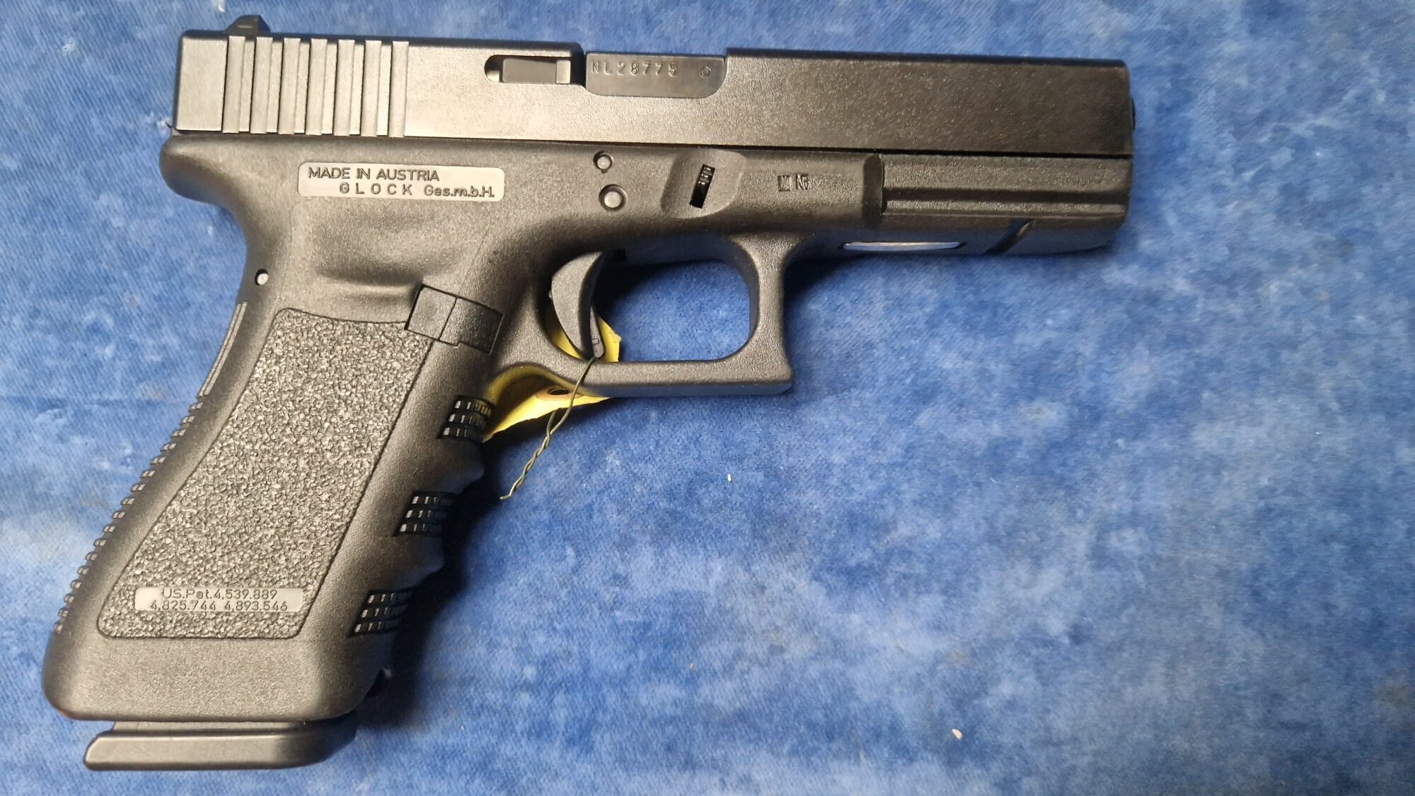 Glock 17 Gen3 Nederlands overheid 9x19mm - Afbeelding 2
